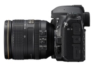 Nikon D780