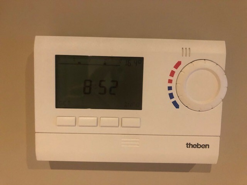 Afbeeldingslocatie: https://tweakers.net/i/vp5AkeWHZUrqVo4-h0kM86hG6Fo=/full-fit-in/4920x3264/filters:max_bytes(3145728):no_upscale():strip_icc():fill(white):strip_exif()/f/image/SR2QZ6hp3JEbmEiP2rmDHRas.jpg?f=user_large