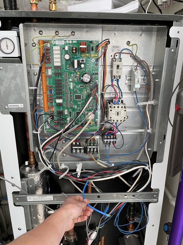 Afbeeldingslocatie: https://tweakers.net/i/vpDhmaxrXcCuPqekO4mZSO0gEd8=/x800/filters:strip_icc():strip_exif()/f/image/nccV12W167q3SVMxYi5myGhm.jpg?f=fotoalbum_large