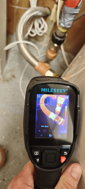 Afbeeldingslocatie: https://tweakers.net/i/vqAEoHNk7xihcz20UxhgMVR85FA=/x800/filters:strip_icc():strip_exif()/f/image/ZO4LSG3NsBeHgNn6fC9jmTHw.jpg?f=fotoalbum_large