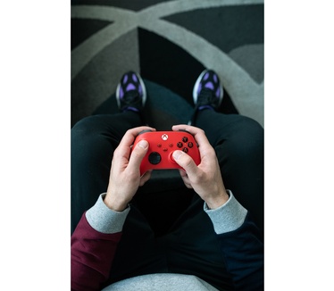 Microsoft Pulse Red
