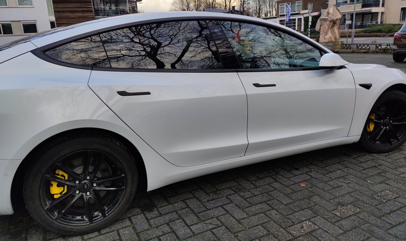 Afbeeldingslocatie: https://tweakers.net/i/vyCLLDdJOx_TS_D4JLmPBVlh6BU=/800x/filters:strip_icc():strip_exif()/f/image/V0IeL2AXpLqoPPwO6lzSqHdP.jpg?f=fotoalbum_large