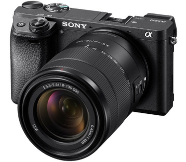 Sony A 6300 + 18-135mm f/3.5-5.6 Zwart