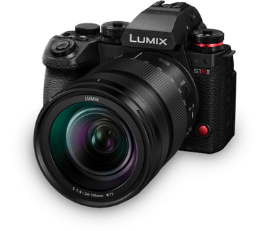 Panasonic Lumix S S 1R II + 24-105mm f/4.0 Zwart
