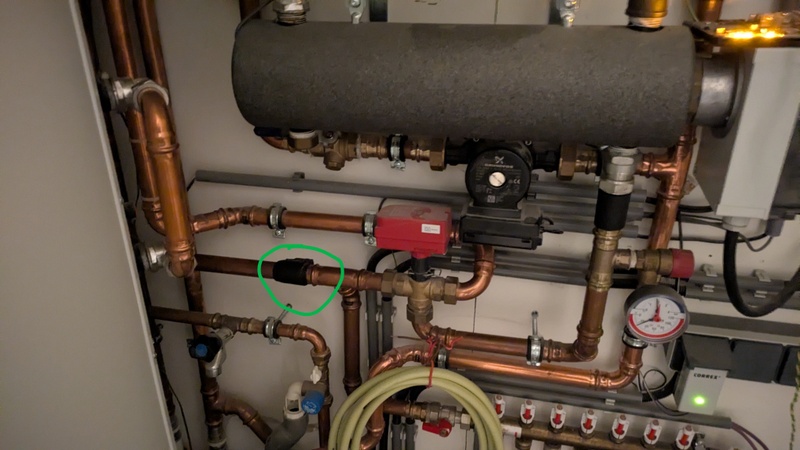 Afbeeldingslocatie: https://tweakers.net/i/w26g4ZKYRJFnTKs72hFny_y2hnc=/800x/filters:strip_icc():strip_exif()/f/image/YqCtkdAWBVydi9PCUhZv5Nkn.jpg?f=fotoalbum_large