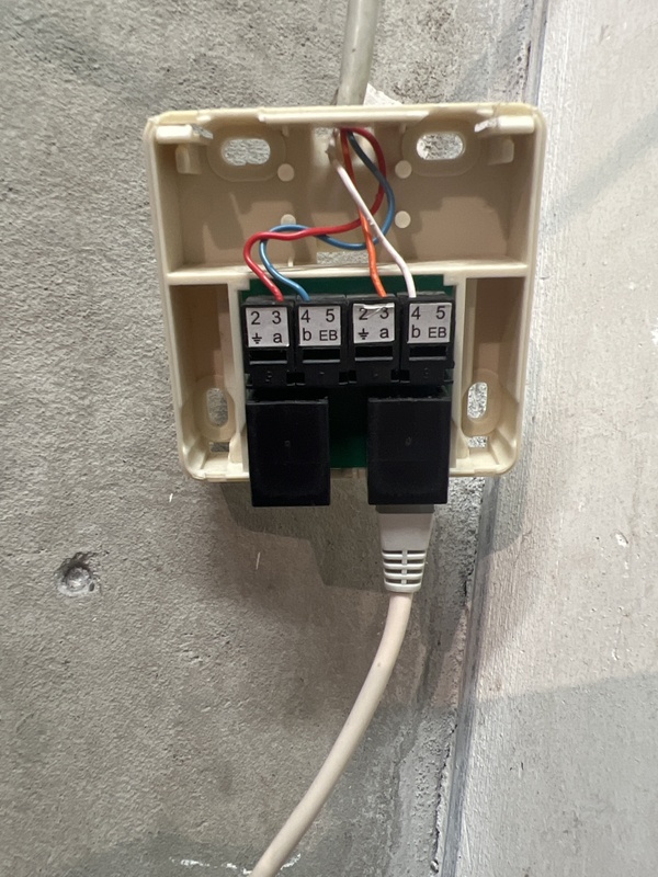 Afbeeldingslocatie: https://tweakers.net/i/w6rclZ9snCF9dpThVoetE4M_xac=/x800/filters:strip_icc():strip_exif()/f/image/wgVZkCbzPJX1hJZeraOWqHu9.jpg?f=fotoalbum_large