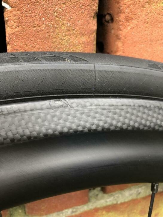 Afbeeldingslocatie: https://tweakers.net/i/w9oD1IP6S5hgJEN7TMATzbU-9cY=/full-fit-in/4920x3264/filters:max_bytes(3145728):no_upscale():strip_icc():fill(white):strip_exif()/f/image/NeBTpc1tY2bCjAL3Vbcz5DWY.jpg?f=user_large