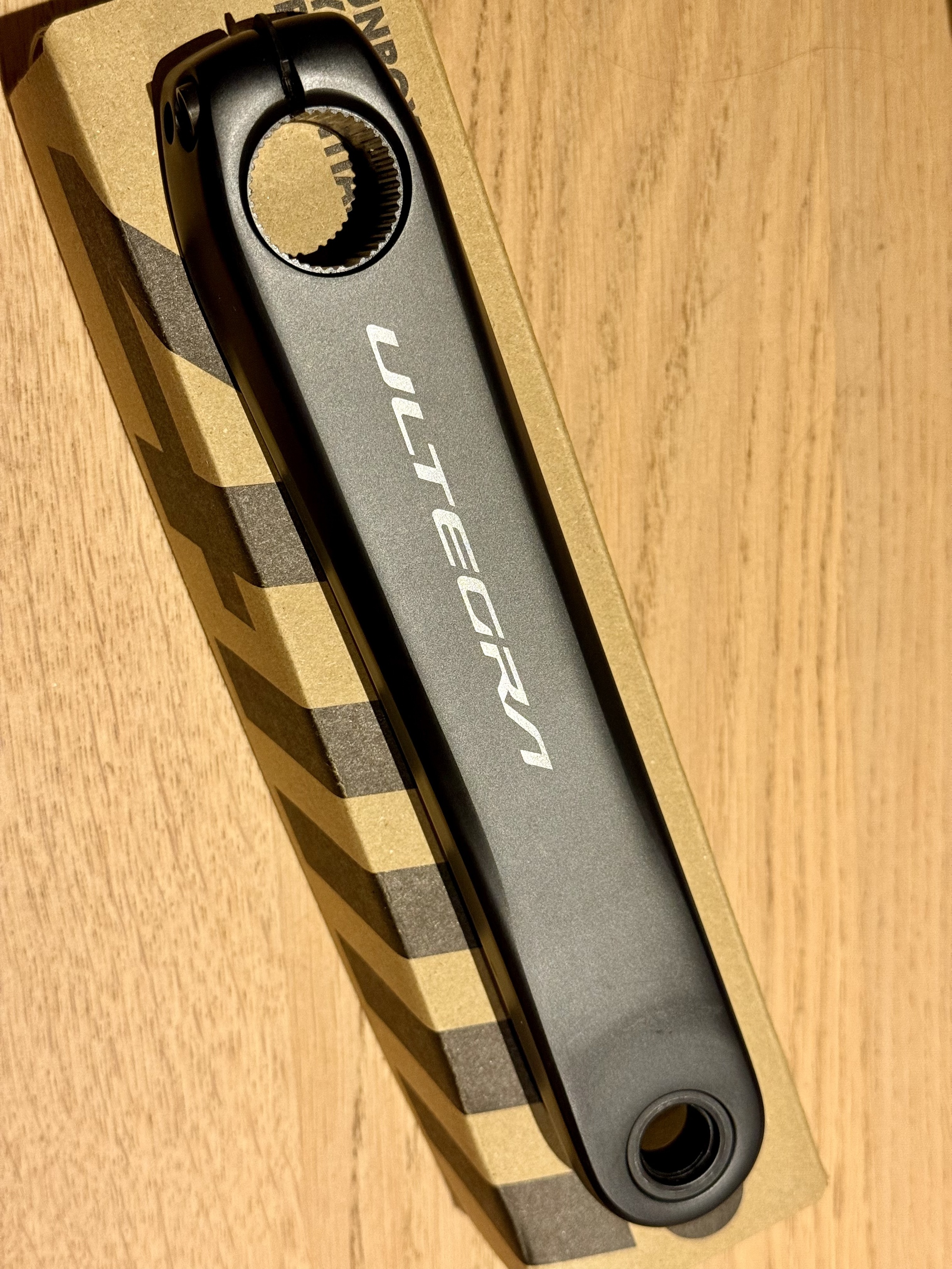 Afbeeldingslocatie: https://tweakers.net/i/wC8qwqMSF1_ECEvXu3HdeNVVZ8Y=/fit-in/4920x3264/filters:max_bytes(3145728):no_upscale():strip_icc():strip_exif()/f/image/XOlq59WY1MMmQVcKyy7JI0CB.jpg?f=user_large