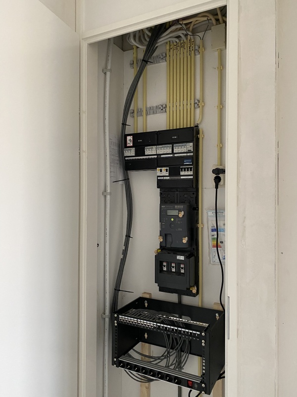 Afbeeldingslocatie: https://tweakers.net/i/wCeaR7pHXJRVhK8SFpeSsxhqPXU=/x800/filters:strip_icc():strip_exif()/f/image/xZvPWQFuS1CfPpBq7PY2ILKG.jpg?f=fotoalbum_large