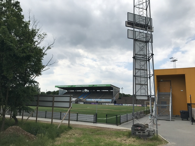 Afbeeldingslocatie: https://tweakers.net/i/wGQ8dloRlWJHUdH_u2UYhOe_4A0=/800x/filters:strip_icc():strip_exif()/f/image/vCpnDlknTqVFD896u6Yoxl7t.jpg?f=fotoalbum_large