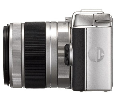 Pentax Q7 + 5-15mm f/2.8-4.5 Zilver