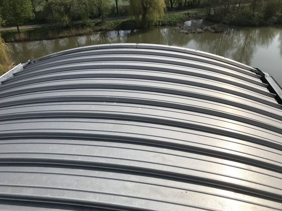 Afbeeldingslocatie: https://tweakers.net/i/wNA8rmoBwmR0POiHpkPNUf2ep-g=/full-fit-in/4920x3264/filters:max_bytes(3145728):no_upscale():strip_icc():fill(white):strip_exif()/f/image/ziknqpgKeZ6iB0YViM75PWmr.jpg?f=user_large
