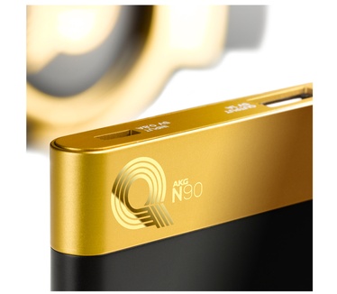 AKG N90Q