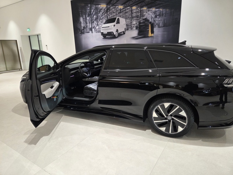 Afbeeldingslocatie: https://tweakers.net/i/wZWe4sdxjijxRhmoaJC4XJCk-4s=/800x/filters:strip_icc():strip_exif()/f/image/oK0bGPAtkdTT5oORZocIsRpX.jpg?f=fotoalbum_large