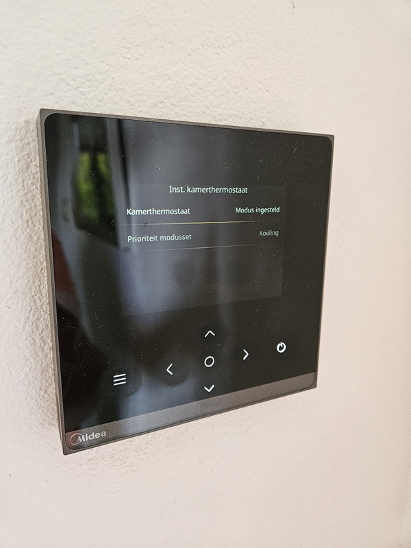 Afbeeldingslocatie: https://tweakers.net/i/wbRJLJGIGsUk1RyJpD5EjTeEANE=/x800/filters:strip_icc():strip_exif()/f/image/ufgQE9Sz6Ww4iFUx0BRJJE7e.jpg?f=fotoalbum_large