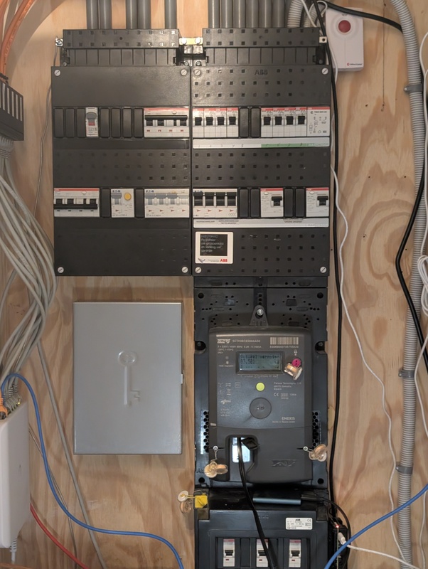 Afbeeldingslocatie: https://tweakers.net/i/wbWVr78ur_0sn8JrTtykGeHVK4s=/x800/filters:strip_icc():strip_exif()/f/image/Ws8RNwb0yLOpn7NaKMeiNo0c.jpg?f=fotoalbum_large