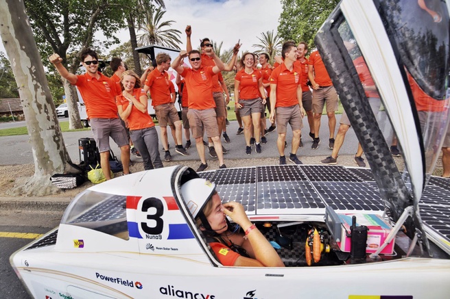 Nuon Solar Team wint World Solar Challenge 2017