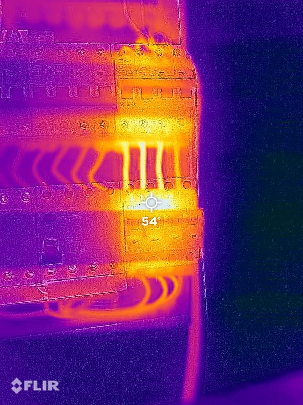 Afbeeldingslocatie: https://tweakers.net/i/wdCh4B1XL7X7s2Q4F415bEtN63o=/x800/filters:strip_icc():strip_exif()/f/image/vAyUFDmiH4FJ729vD8dr9ruh.jpg?f=fotoalbum_large