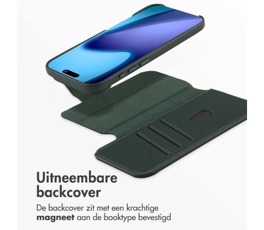 Accezz Leather Bookcase 2-in-1 met MagSafe