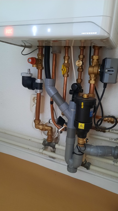 Afbeeldingslocatie: https://tweakers.net/i/wfZRzpD2mtVtVzcEupXKoRfaN7w=/x800/filters:strip_icc():strip_exif()/f/image/WWxNbSwUYsai6dpfTIrM9wpJ.jpg?f=fotoalbum_large