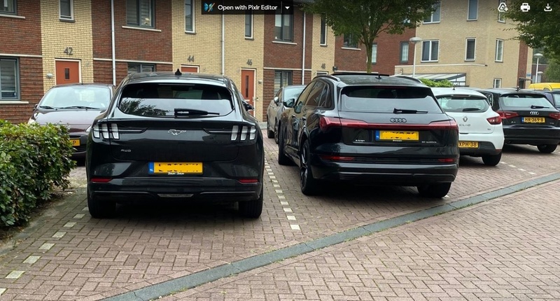 Afbeeldingslocatie: https://tweakers.net/i/wiNeTpQVlh7F5SpAdjMXvWZhzvk=/800x/filters:strip_icc():strip_exif()/f/image/s4YnYbs09FdLcqC4mCp3TBVg.jpg?f=fotoalbum_large