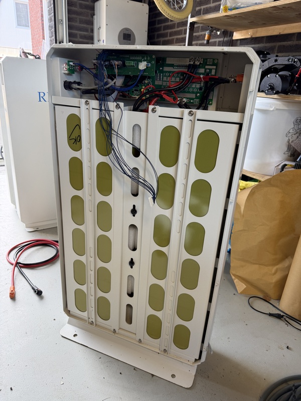 Afbeeldingslocatie: https://tweakers.net/i/wiZiQNiHL-HL0hIQrAI8XhsIDC8=/x800/filters:strip_icc():strip_exif()/f/image/8aV4eJtQnrveUOPmy8eNU2aX.jpg?f=fotoalbum_large