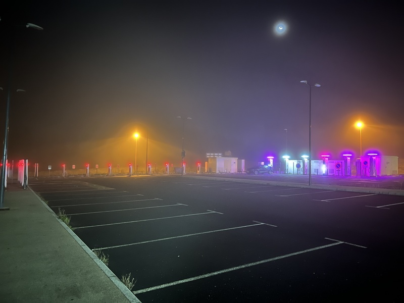 Afbeeldingslocatie: https://tweakers.net/i/wkeZ0T2Kw2BWTCzau1zo5wE0FRQ=/800x/filters:strip_icc():strip_exif()/f/image/4qMGgO7M5TJjCKFlBT06xGq2.jpg?f=fotoalbum_large