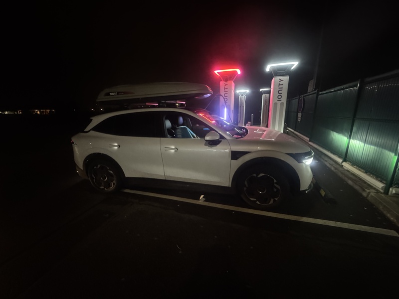 Afbeeldingslocatie: https://tweakers.net/i/wkyMSYMI3M6VBvIi34fO7vaHNGw=/800x/filters:strip_icc():strip_exif()/f/image/Udk1dSOLGUkYu2MKzlJpoNkT.jpg?f=fotoalbum_large