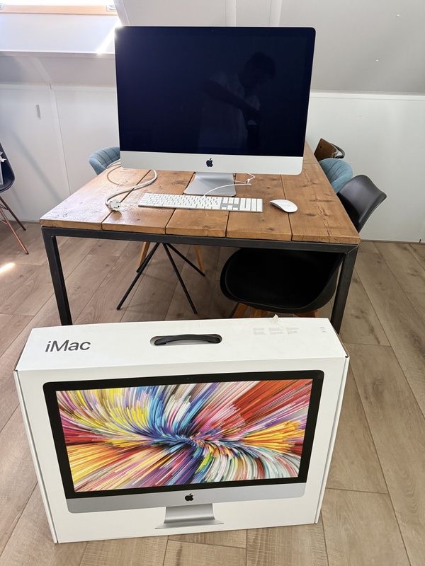 iMac 27” 5K (2020) | i7 8-Core | 64GB RAM | 1TB SSD | Radeon Pro
