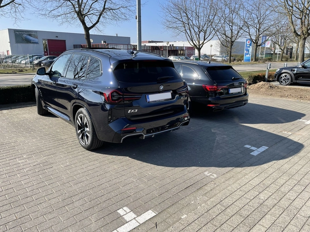 Afbeeldingslocatie: https://tweakers.net/i/wmSWW4qb4l7BvZj-Uc7tCHMNfF4=/full-fit-in/4920x3264/filters:max_bytes(3145728):no_upscale():fill(white):strip_exif()/f/image/QoOPVxZa9OuJZnl6TmXax1ug.webp?f=user_large