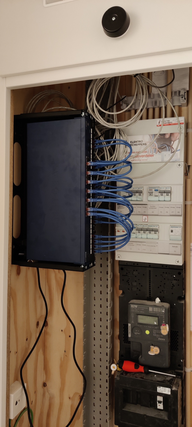 Afbeeldingslocatie: https://tweakers.net/i/wowbAf3f_hDgT_8WygqoaIhgH4Y=/800x/filters:strip_icc():strip_exif()/f/image/rBZXQdTap4DpjlKOc4q6jVhA.jpg?f=fotoalbum_large