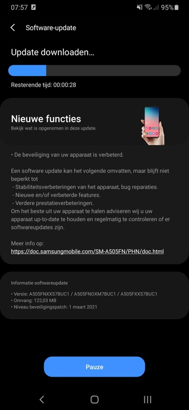 Afbeeldingslocatie: https://tweakers.net/i/wqFYD9bm-2KlM5Ii7vQfACiz20c=/x800/filters:strip_icc():strip_exif()/f/image/IQkbl4eal9JFETEjPJBNj3bb.jpg?f=fotoalbum_large