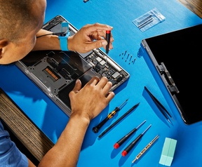 Apple Self Service Repair MacBook