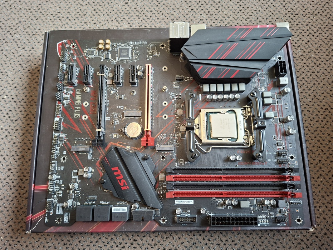 i9-9900K - MSI MPG Z390 Gaming Plus - 16GB - Kraken x62 aangeboden