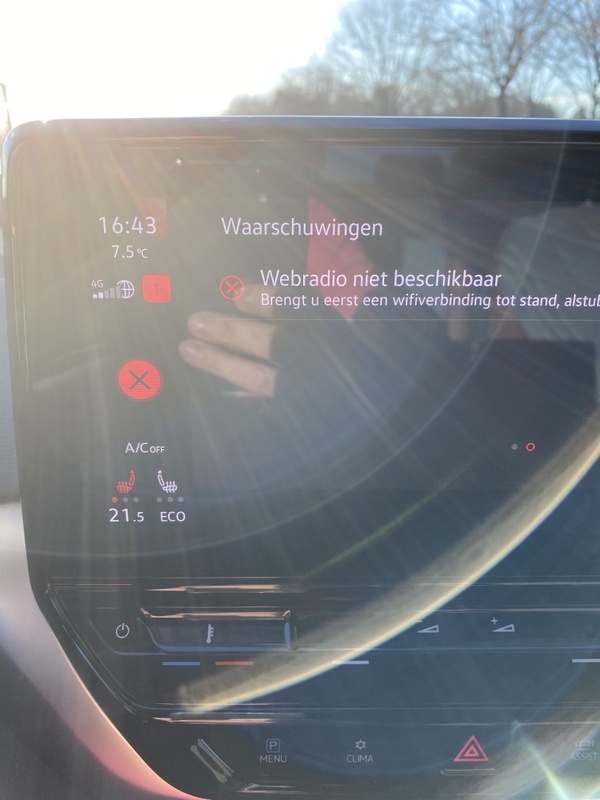 Afbeeldingslocatie: https://tweakers.net/i/x4R1jm8im8qOLqH-k1yzxJ7p8WA=/x800/filters:strip_icc():strip_exif()/f/image/af3CAGlamXUqurxebbN8Z4BF.jpg?f=fotoalbum_large
