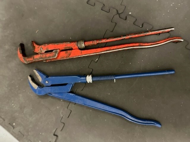 Afbeeldingslocatie: https://tweakers.net/i/x4z3UG-V2kSZ2ZlpgFi8Jbu2810=/full-fit-in/4920x3264/filters:max_bytes(3145728):no_upscale():strip_icc():fill(white):strip_exif()/f/image/0uTLR35mmY3MP7twEBayB86V.jpg?f=user_large