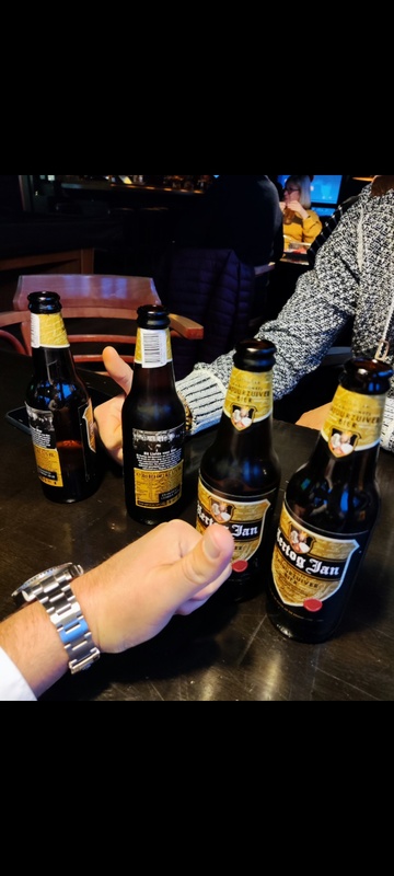 Afbeeldingslocatie: https://tweakers.net/i/x6XamzETKcV-5qdJ6LsdQNLKIU0=/x800/filters:strip_icc():strip_exif()/f/image/as6lHvjkTaB7SpgDWE8Q6HDr.jpg?f=fotoalbum_large