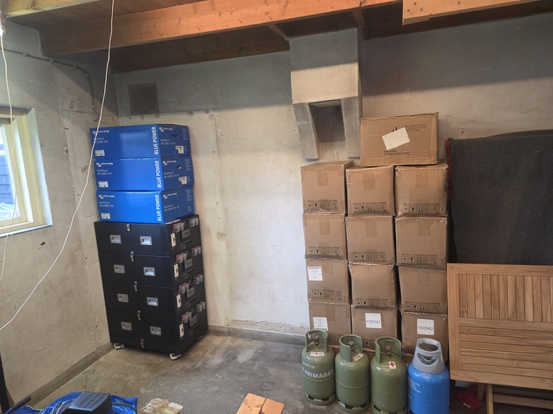 Afbeeldingslocatie: https://tweakers.net/i/xG-mVEl60sevOR2t_5wThbJQ9h4=/800x/filters:strip_icc():strip_exif()/f/image/qATolzdosFVRGEBG0aW9CVRV.jpg?f=fotoalbum_large