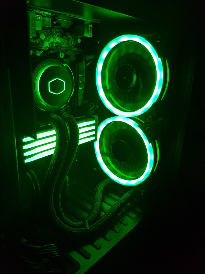 Afbeeldingslocatie: https://tweakers.net/i/xGIV3LQRPwYudTt9WQz9rzDumVA=/800x/filters:strip_icc():strip_exif()/f/image/RJkfbQKMaL2TFQ65hxikFA3q.jpg?f=fotoalbum_large