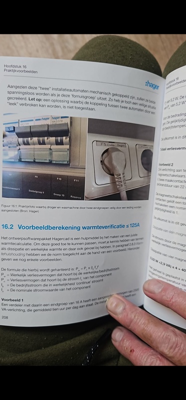 Afbeeldingslocatie: https://tweakers.net/i/xHtk89dqIfomxNmCafk6jJQbXBY=/x800/filters:strip_icc():strip_exif()/f/image/9JrCjYAksa3PX2yQW2mS01bb.jpg?f=fotoalbum_large