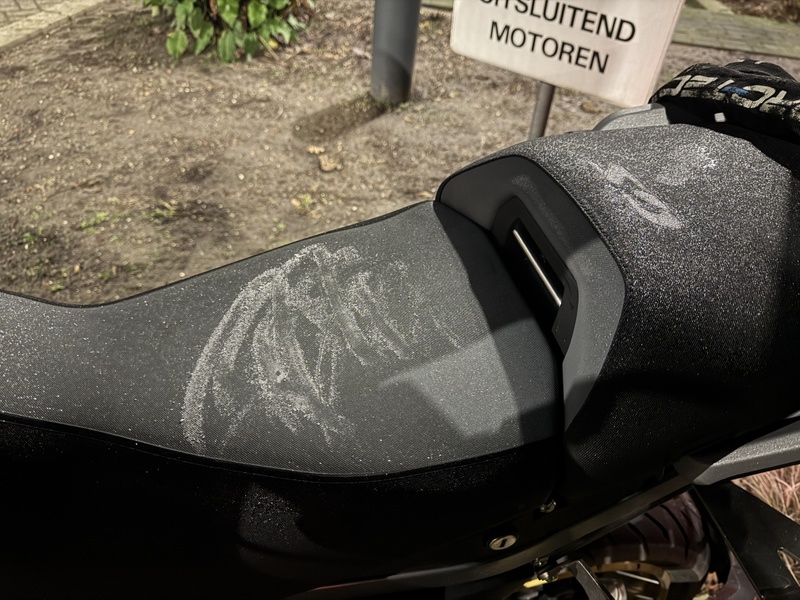 Afbeeldingslocatie: https://tweakers.net/i/xKDXmtgmf40oNEgCN9EL2kt7UBQ=/800x/filters:strip_icc():strip_exif()/f/image/BLjiQNy1p4sYUpaZOqQSyVhk.jpg?f=fotoalbum_large