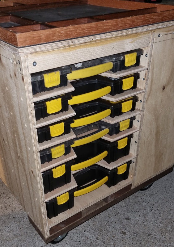 Afbeeldingslocatie: https://tweakers.net/i/xMM0XMnIvhMZf3hAtVOLeTgDbWk=/x800/filters:strip_icc():strip_exif()/f/image/fHXcHxjunSyb4iwS3PRf00J6.jpg?f=fotoalbum_large