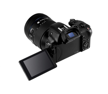 Samsung NX30 + 18-55mm F3.5-5.6 (NL model) Zwart