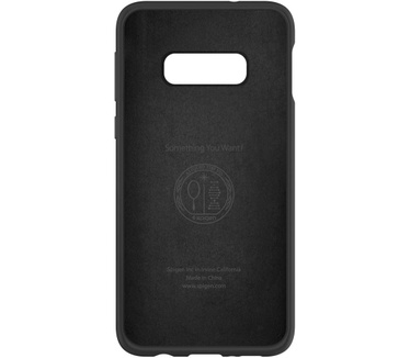 Spigen Silicone Fit