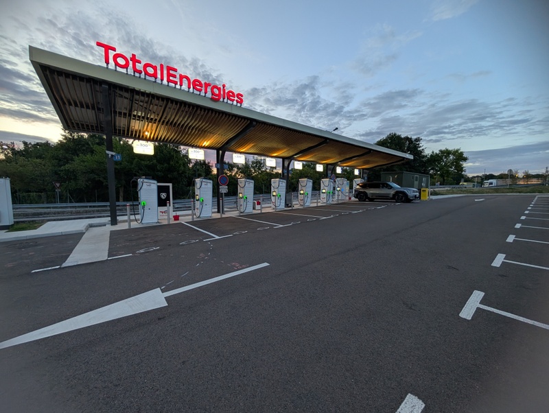 Afbeeldingslocatie: https://tweakers.net/i/xOT4vDGYZzOKdBGB1FMHn8_C1sw=/800x/filters:strip_icc():strip_exif()/f/image/Md5M90pvOia5asCU3RjBv6SM.jpg?f=fotoalbum_large