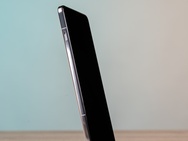 Het ontwerp van de OnePlus 13