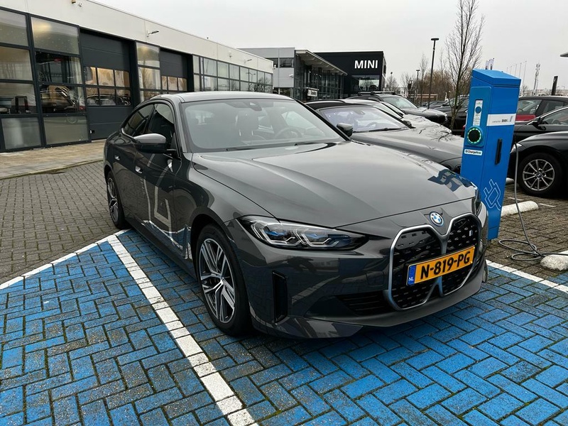 Afbeeldingslocatie: https://tweakers.net/i/xOyUePC-2pPxTHhEEp99LzFQib8=/800x/filters:strip_icc():strip_exif()/f/image/WrbnnoIsJPu5we6yjXcl2VaL.jpg?f=fotoalbum_large
