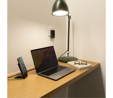 Native Union Snap Magnetic Wireless Charger