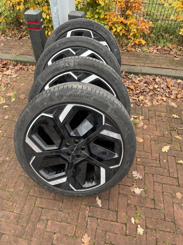 Afbeeldingslocatie: https://tweakers.net/i/xURB7b4PiG0sBk3rjUcAIspaHTA=/x800/filters:strip_icc():strip_exif()/f/image/oRBJtMJSzAmVUmvzL2xFia1y.jpg?f=fotoalbum_large