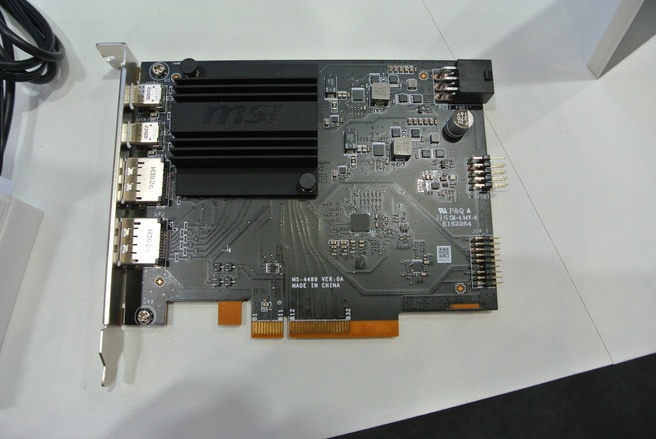 De MSI USB4 PD100W Expansion Card